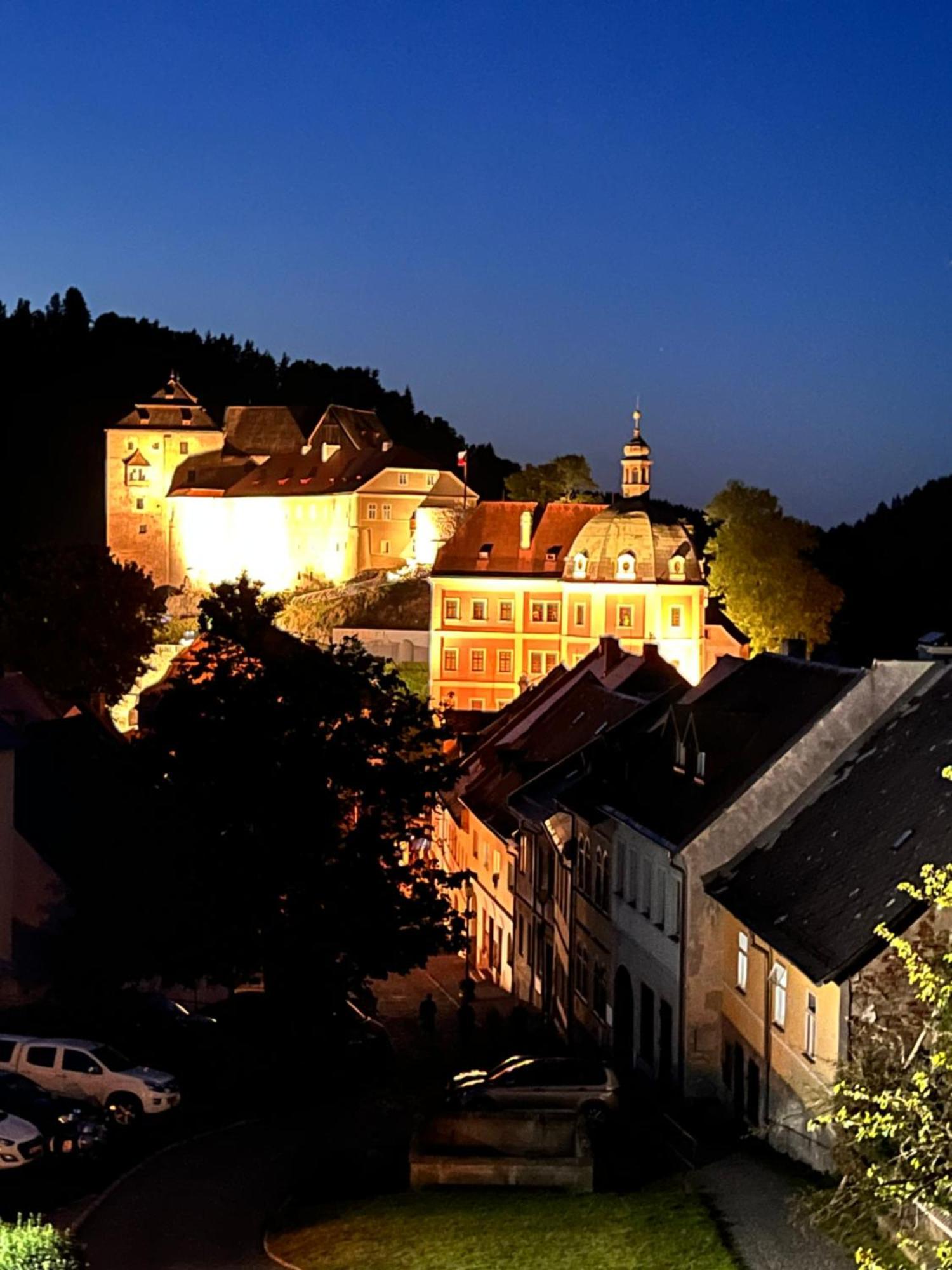 Na Nebi 187 Aparthotel Bečov nad Teplou Exterior foto