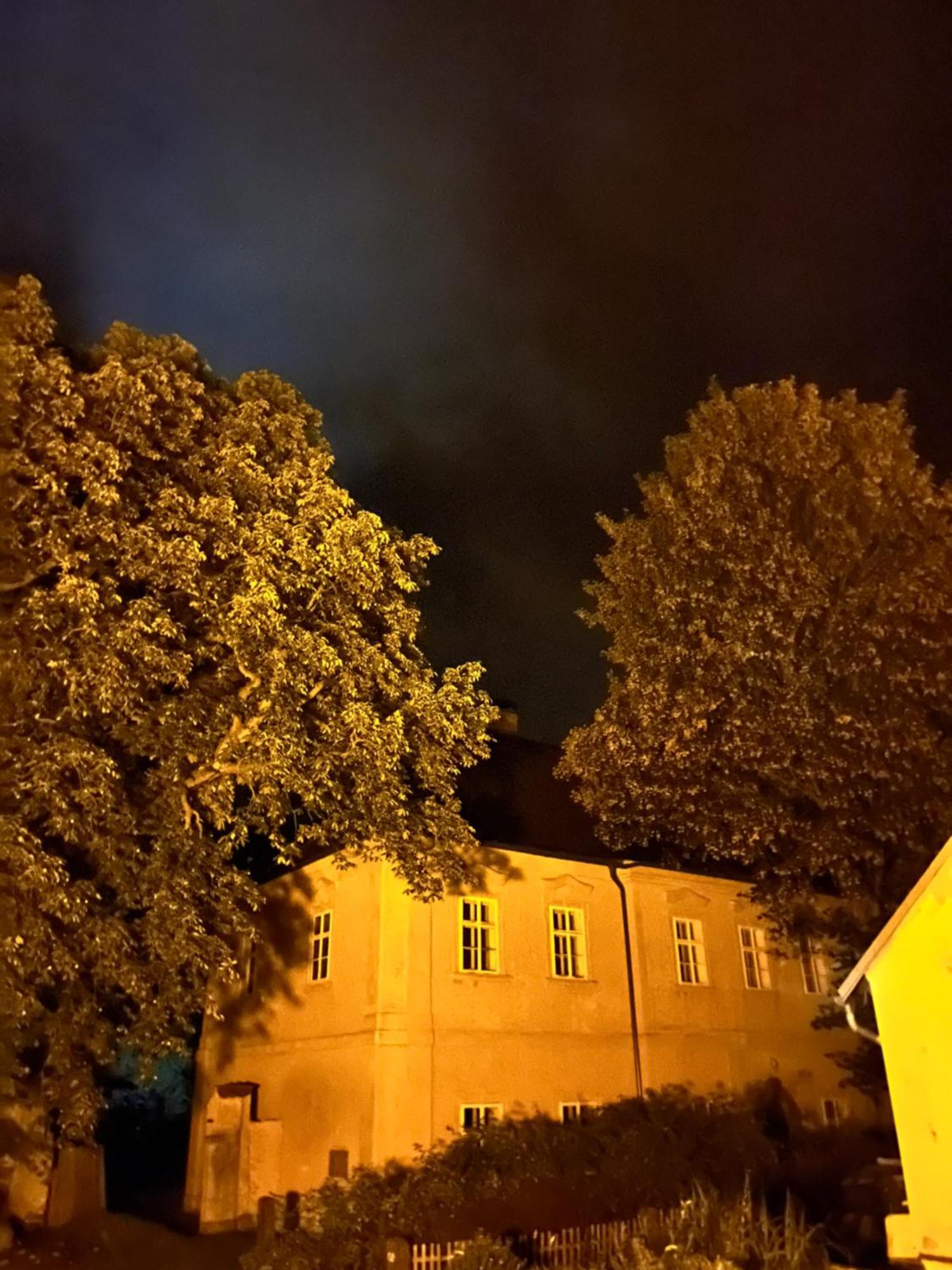 Na Nebi 187 Aparthotel Bečov nad Teplou Exterior foto