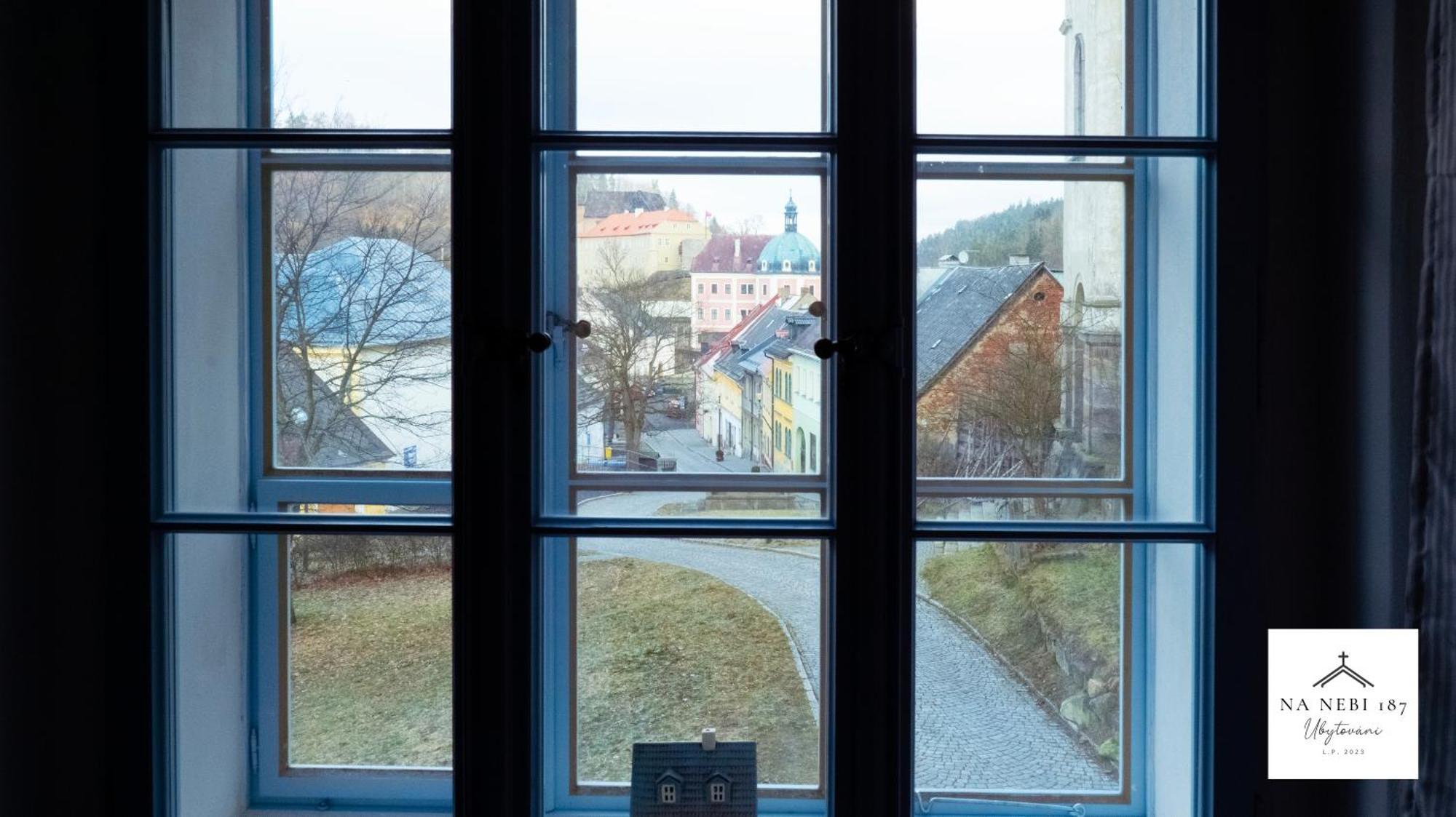 Na Nebi 187 Aparthotel Bečov nad Teplou Exterior foto